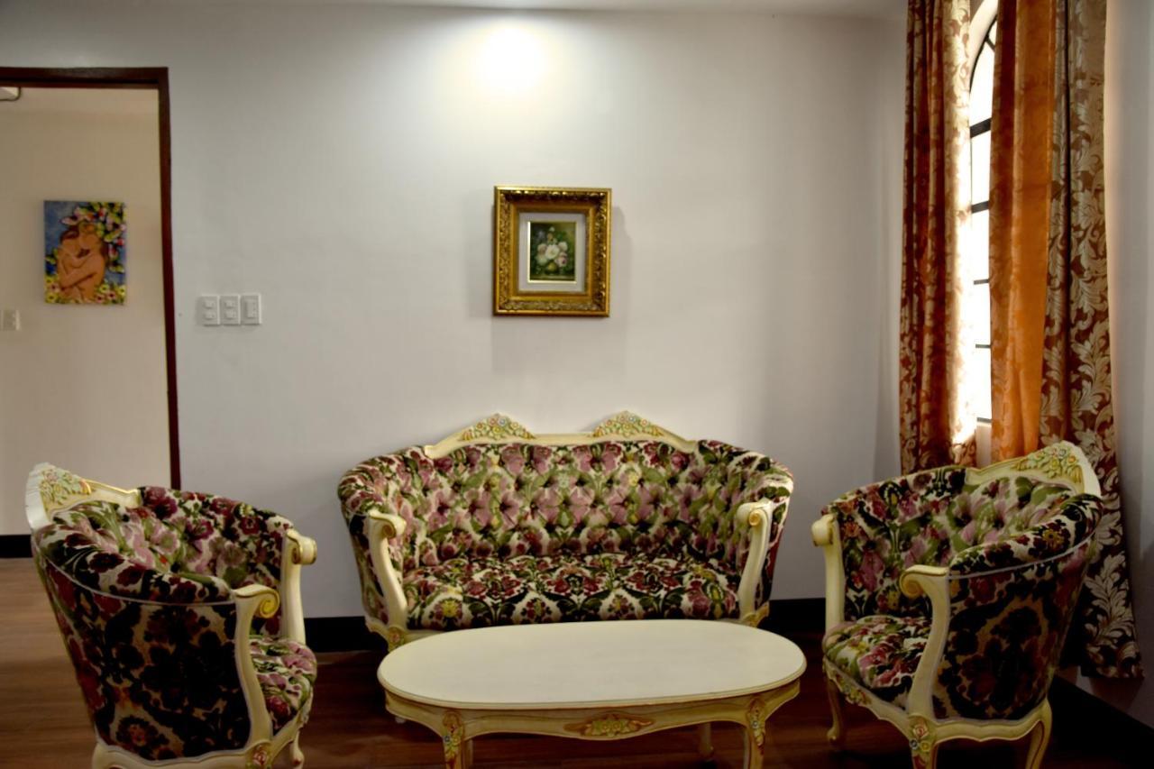 Isla De Oro Hotel Mamburao Екстер'єр фото