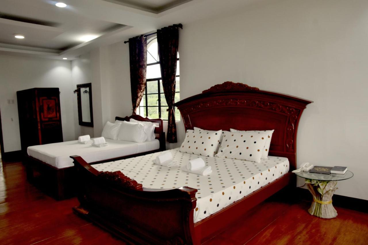 Isla De Oro Hotel Mamburao Екстер'єр фото