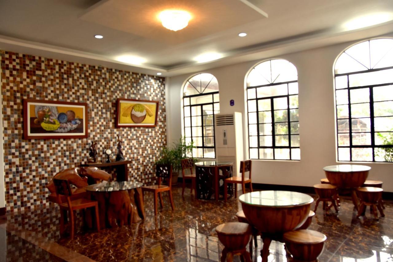 Isla De Oro Hotel Mamburao Екстер'єр фото