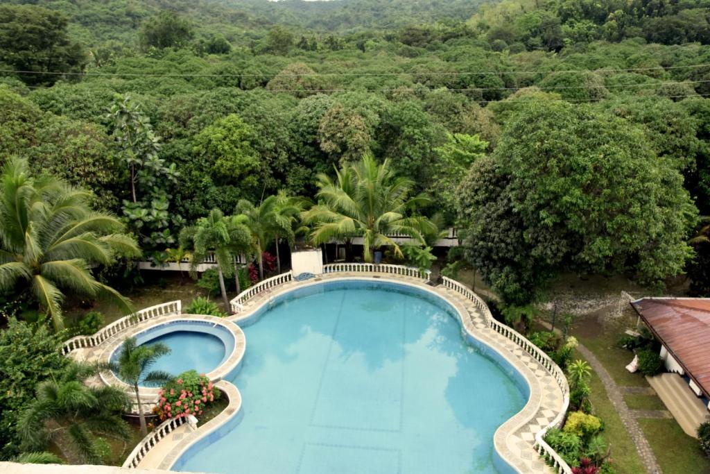 Isla De Oro Hotel Mamburao Екстер'єр фото